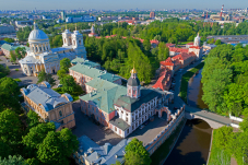 Александро-Невская лавра в Санкт-Петербурге Александро-Невская лавра в Санкт-Петербурге